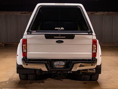 Used 2022 Ford F450 Lariat w/ FX4 Off-Road Package image 7