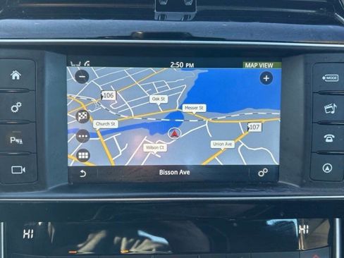 Used 2018 Jaguar XE R-Sport image 11