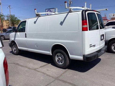 Used 2012 GMC Savana 2500 RWD image 16