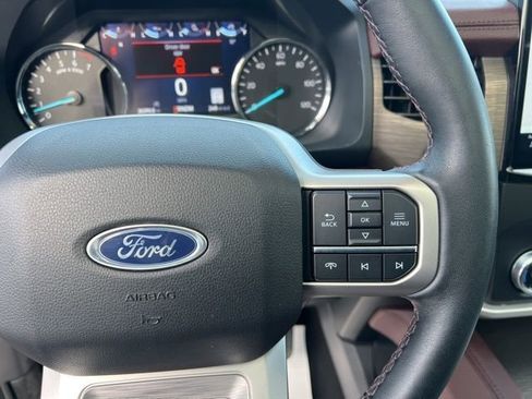 Used 2023 Ford Expedition Limited AWD/4WD image 31