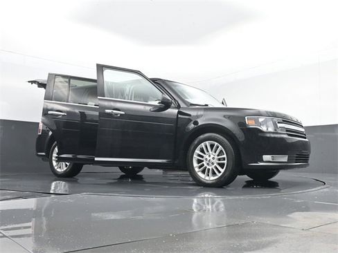 Used 2019 Ford Flex SEL w/ Class III Trailer Tow Package image 32