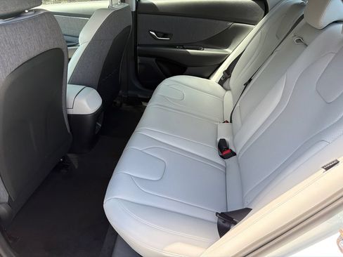 New 2026 Hyundai Elantra Limited FWD image 20