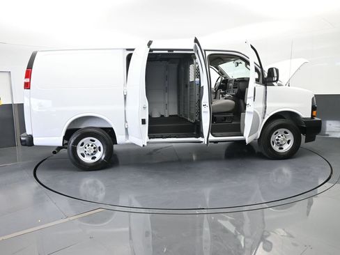 New 2025 Chevrolet Express 2500 w/ Driver Convenience Package image 69