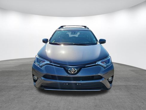 Used 2018 Toyota RAV4 XLE w/ Plus Extra Value Package FWD image 2