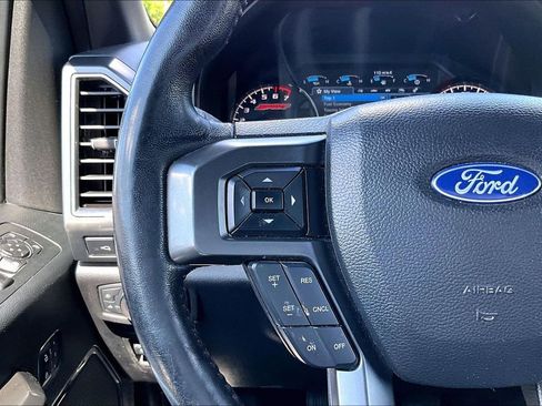 Used 2019 Ford F150 Lariat w/ Equipment Group 502A Luxury AWD/4WD image 19