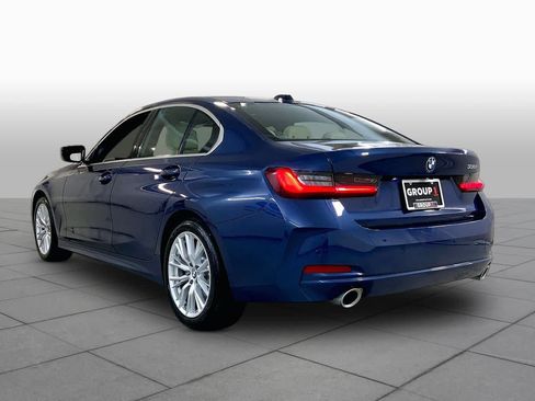 Used 2024 BMW 330i Sedan w/ Convenience Package RWD image 11