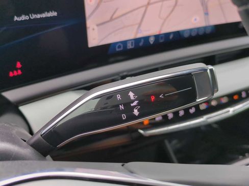 New 2025 Cadillac Optiq Luxury 1 image 21