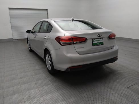 Used 2017 Kia Forte LX FWD image 5