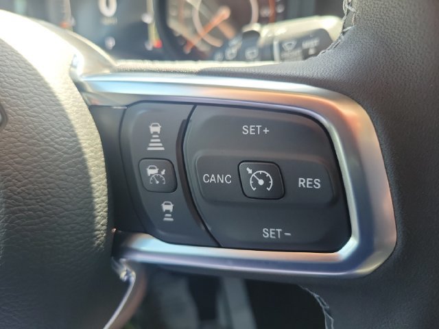 New 2026 Jeep Wrangler Unlimited Sahara w/ Safety Group AWD/4WD image 18