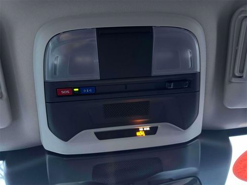 Used 2024 Subaru Crosstrek 2.0i Premium image 30