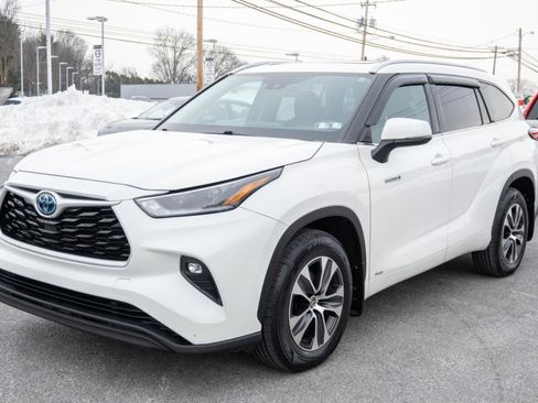 Used 2021 Toyota Highlander XLE image 5