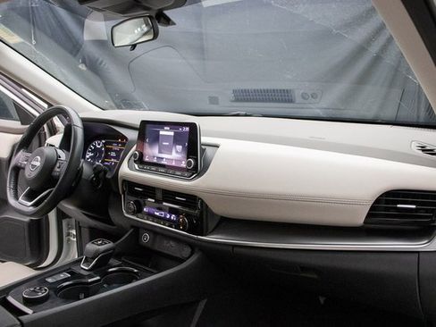 Used 2023 Nissan Rogue SV w/ SV Premium Package image 15