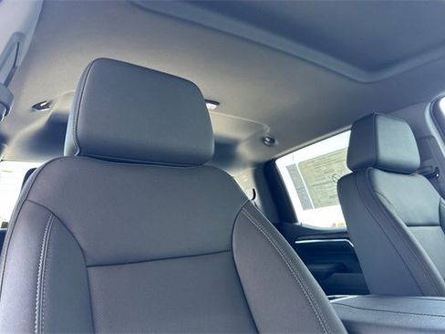 New 2025 GMC Sierra 1500 SLT w/ SLT Premium Package image 18