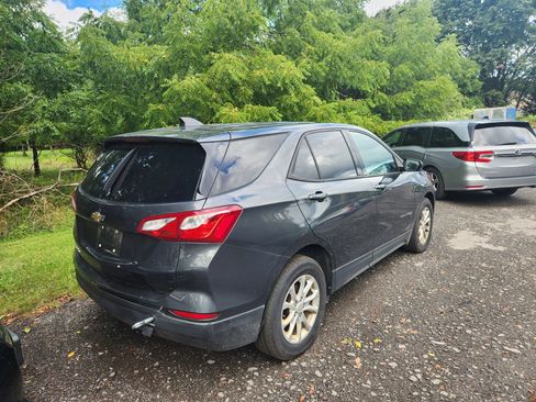 Used 2019 Chevrolet Equinox LS w/ LS Convenience Package image 7