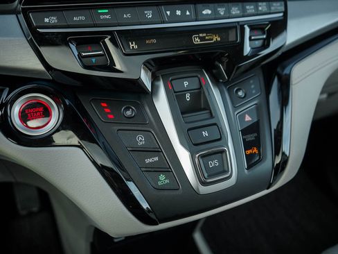 New 2026 Honda Odyssey Touring image 28