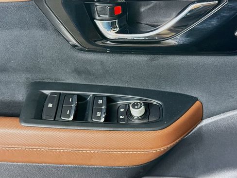 Used 2025 Subaru Forester Touring AWD/4WD image 21