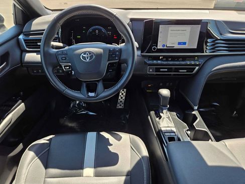 Certified 2025 Toyota Camry SE FWD image 21