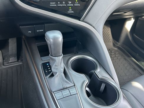 Used 2024 Toyota Camry SE w/ Audio Upgrade Package image 26