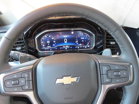 Used 2024 Chevrolet Silverado 1500 High Country w/ Technology Package image 26