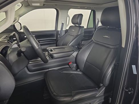 Certified 2025 Ford Expedition Max Platinum AWD/4WD image 17