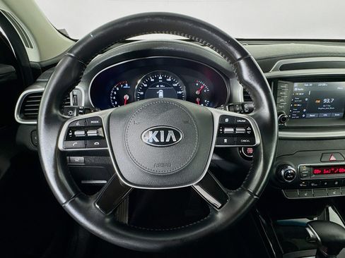 Used 2020 Kia Sorento EX image 11