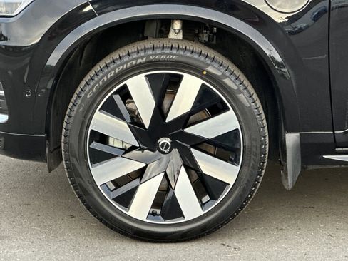 Certified 2025 Volvo XC90 T8 Ultra image 12