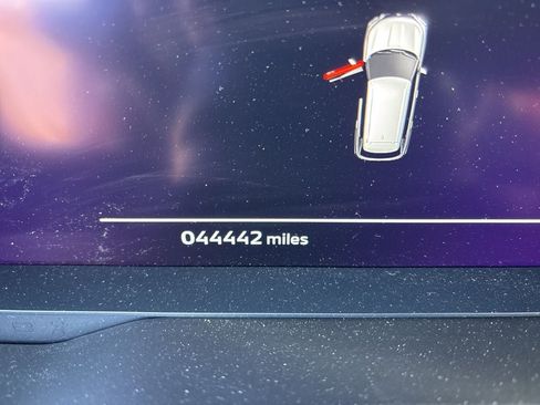 Used 2023 Mitsubishi Outlander SE Black Edition image 5