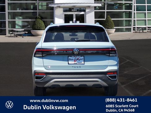 New 2025 Volkswagen Taos SE image 5