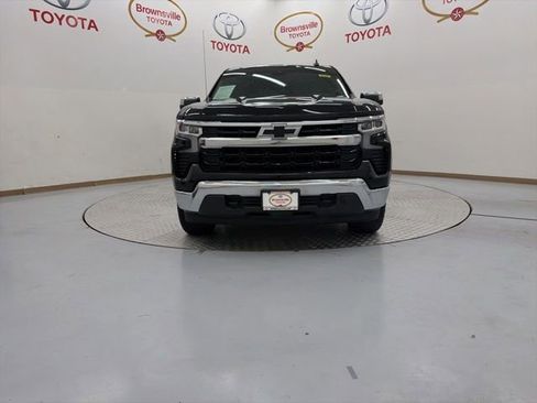 Used 2023 Chevrolet Silverado 1500 LT AWD/4WD image 4