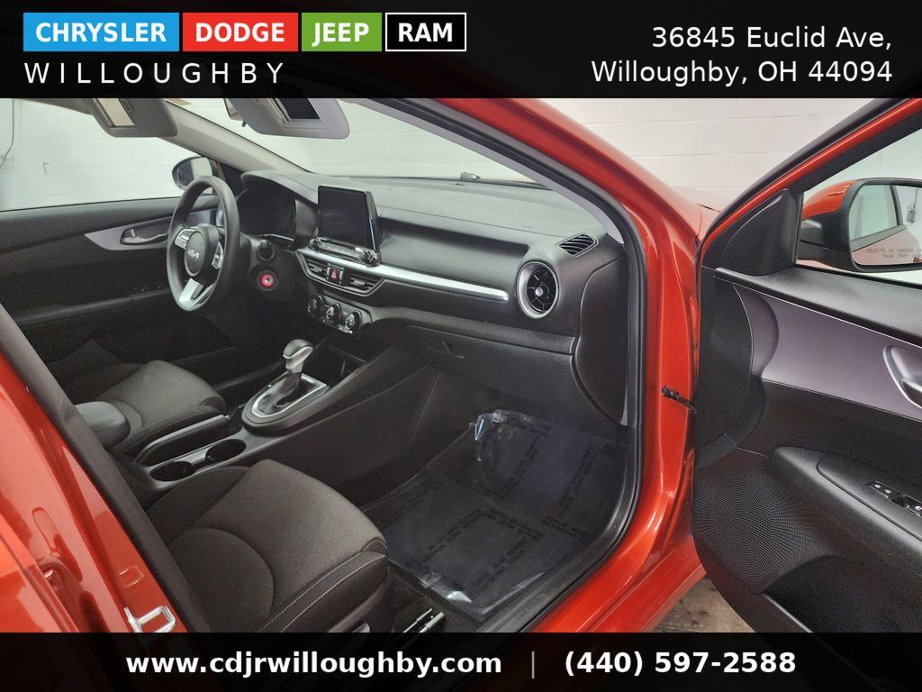 Used 2022 Kia Forte LXS FWD image 33