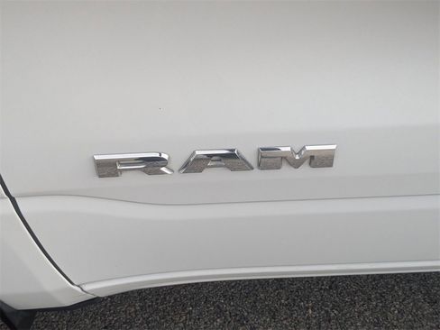 Used 2020 RAM 1500 Big Horn image 11