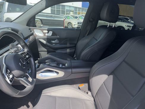 Used 2021 Mercedes-Benz GLS 450 4MATIC image 2