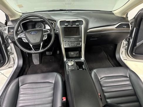 Used 2019 Ford Fusion SEL FWD image 2