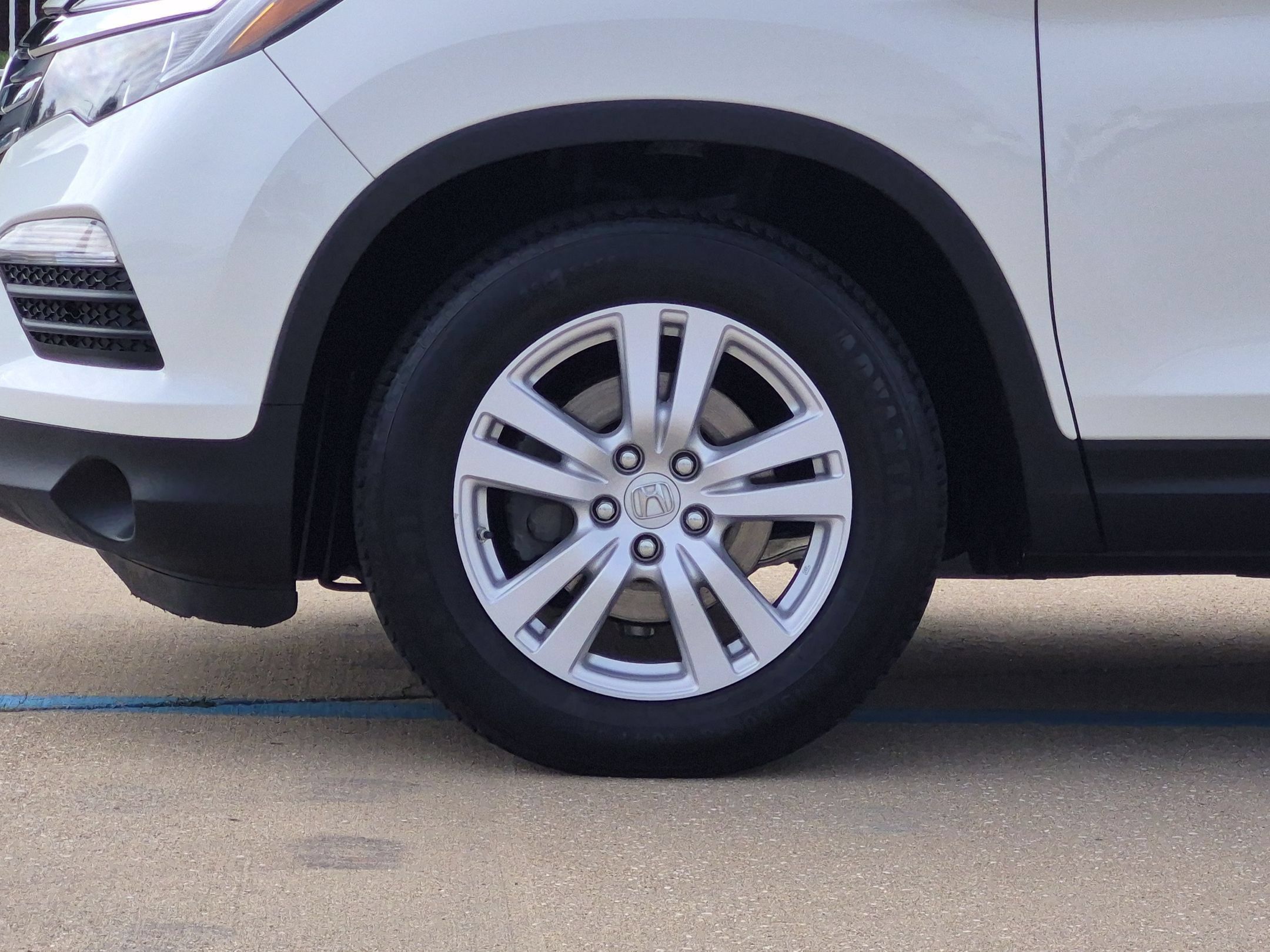 Used 2016 Honda Pilot LX image 32