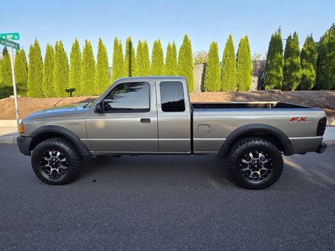 Used 2005 Ford Ranger FX4 image 8