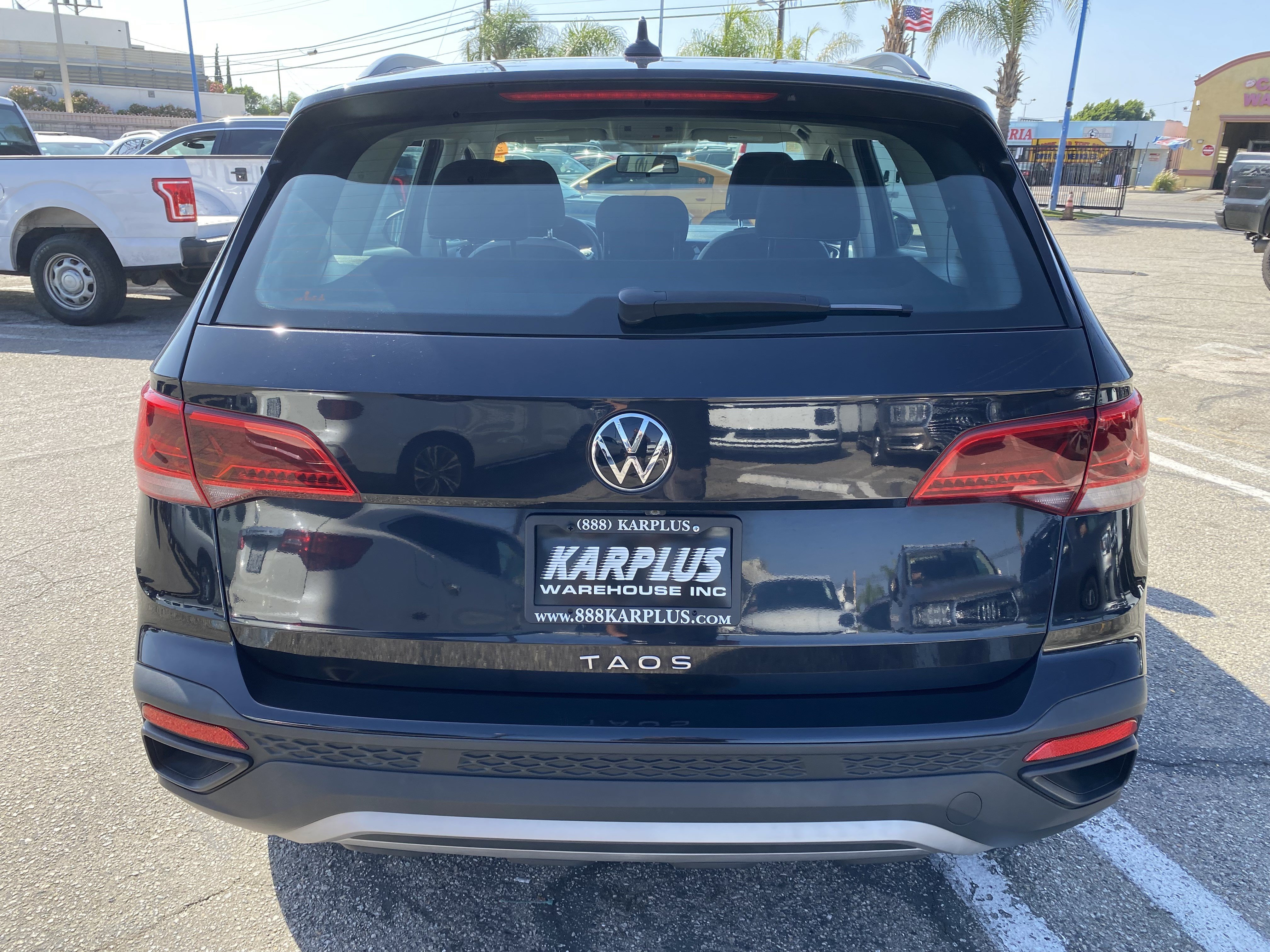 Used 2022 Volkswagen Taos S FWD image 12