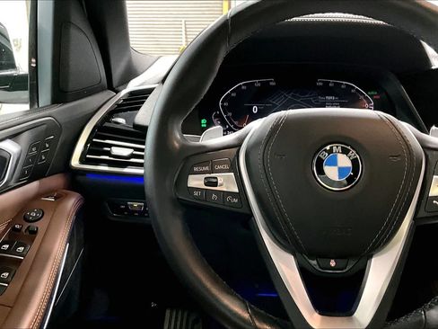 Used 2022 BMW X5 xDrive40i w/ Luxury Seating Package AWD/4WD image 24
