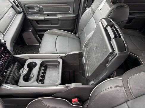 New 2026 RAM 3500 Laramie AWD/4WD image 48