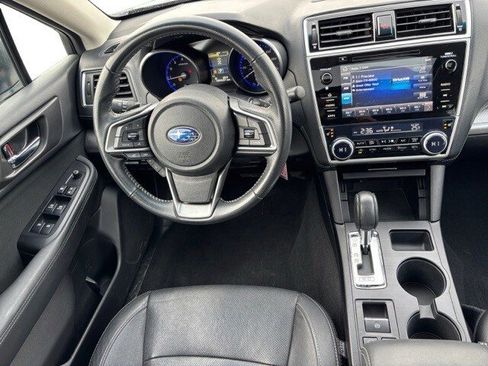 Used 2018 Subaru Outback 2.5i Premium image 14