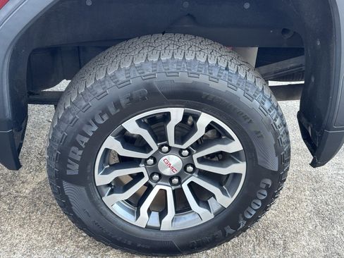 Used 2019 GMC Sierra 1500 AT4 w/ AT4 Premium Package image 13