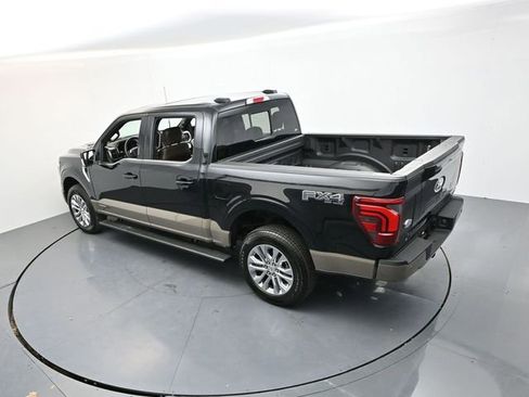 New 2026 Ford F250 Platinum image 22