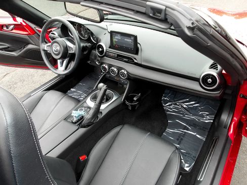 Used 2022 MAZDA MX-5 Miata Grand Touring image 16