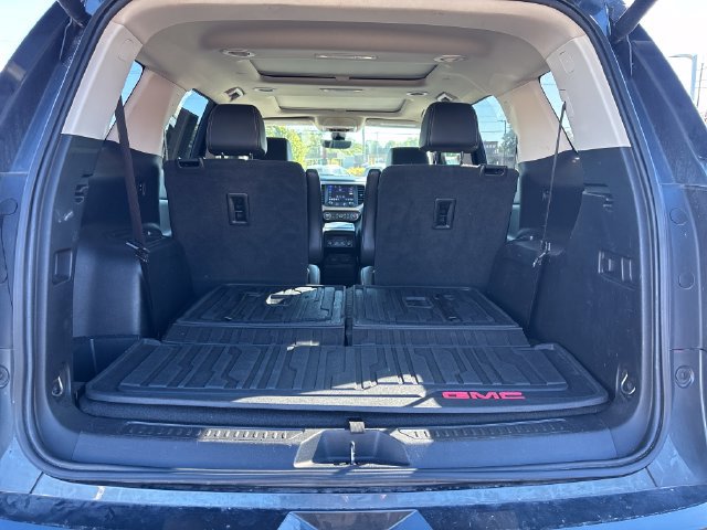 Used 2021 GMC Acadia Denali w/ Denali Technology Package FWD image 19