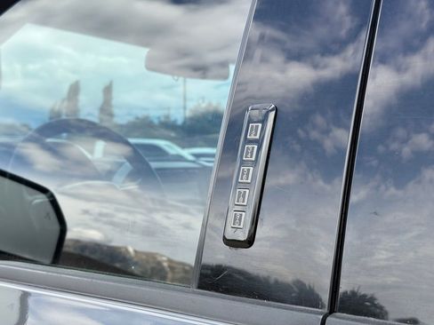 Used 2020 Ford F150 4x4 SuperCrew image 20