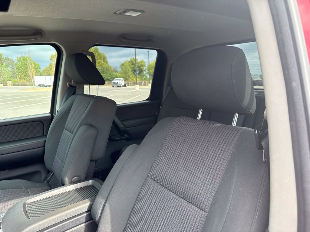 Used 2010 Nissan Titan SE w/ SE Premium Utility Pkg RWD image 20