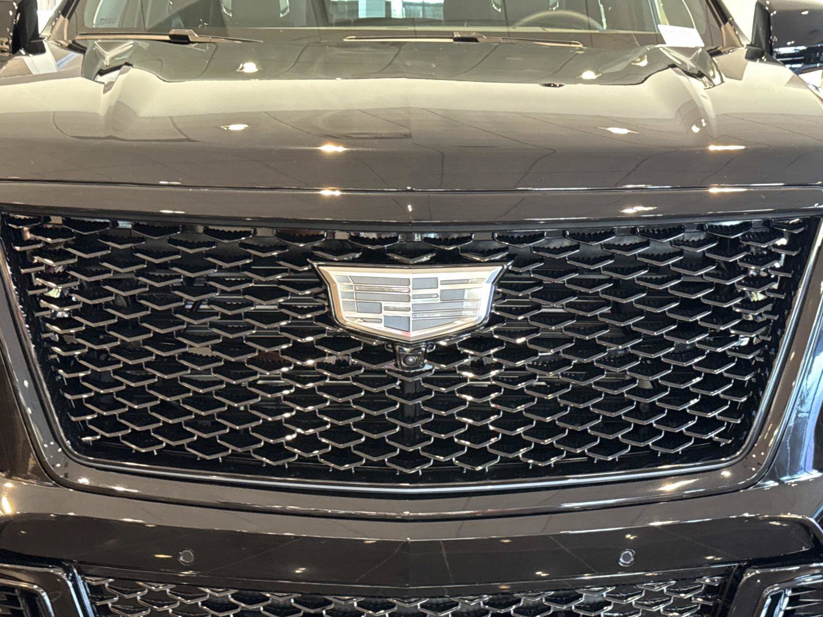 Used 2026 Cadillac Escalade V w/ LPO, ONYX Package AWD/4WD image 8