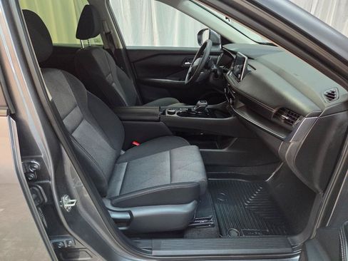 Used 2025 Nissan Rogue SV AWD/4WD image 15