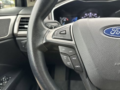 Used 2019 Ford Fusion SE AWD/4WD image 8