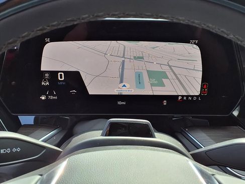 New 2026 Chevrolet Suburban Premier image 11