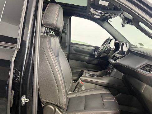 Used 2024 Chevrolet Suburban RST w/ Luxury Package AWD/4WD image 32